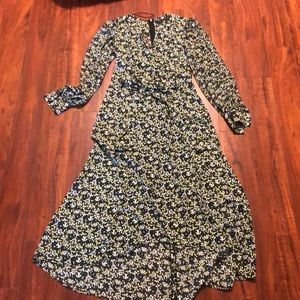 TOPSHOP floral v neck dress with tie waist